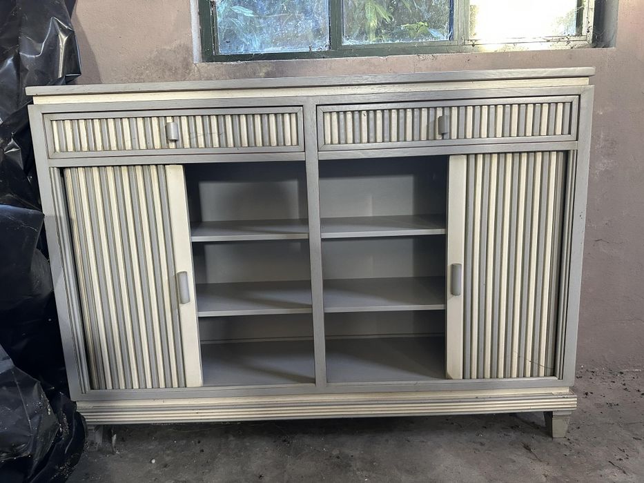 Armário Antigo (cor clara)