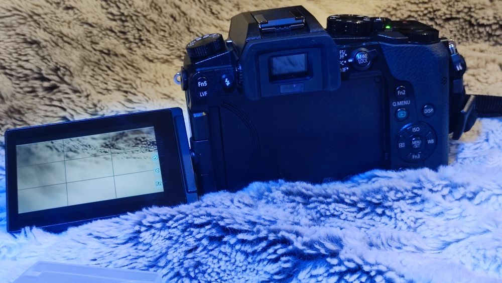 Aparat Lumix G7/obiektyw 25mm f 1.7