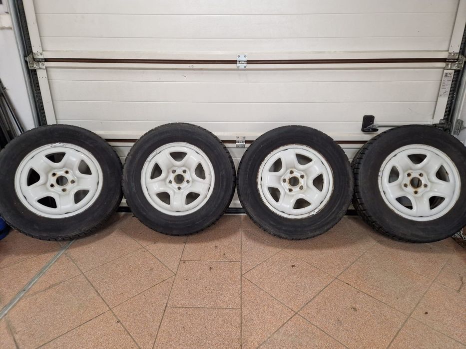 Opony Nokian z felgami