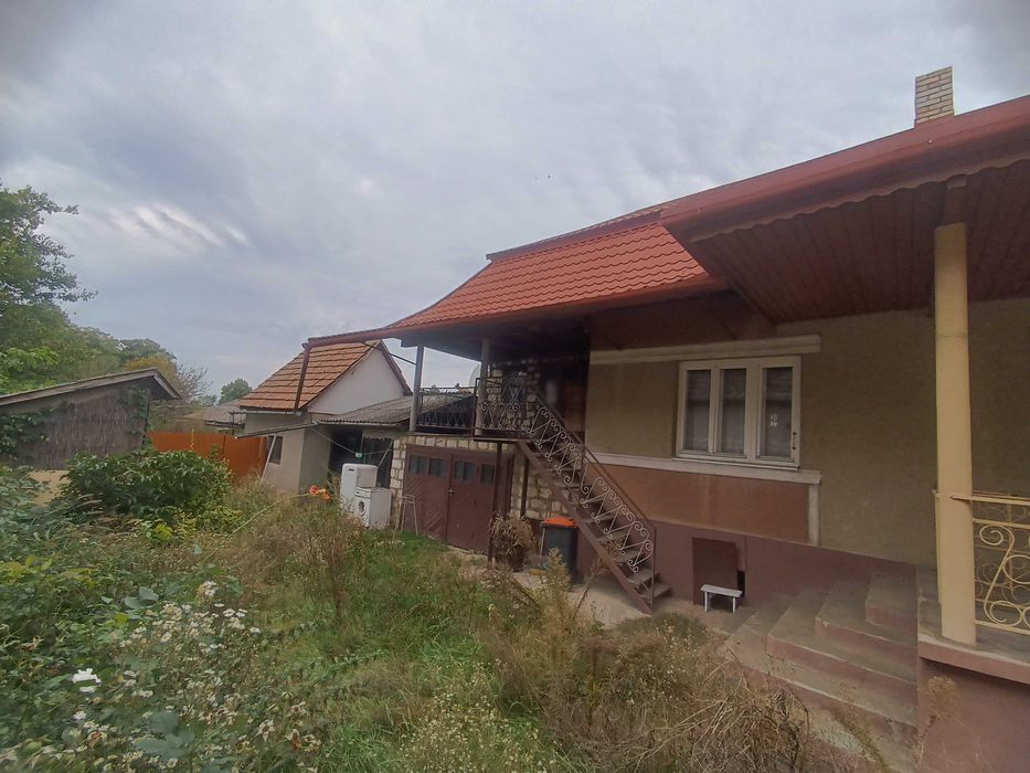 ВЕЛИКИЙ 4-Х кімнатний будинкок 146 кв.м., новий дах, гараж жилий стан