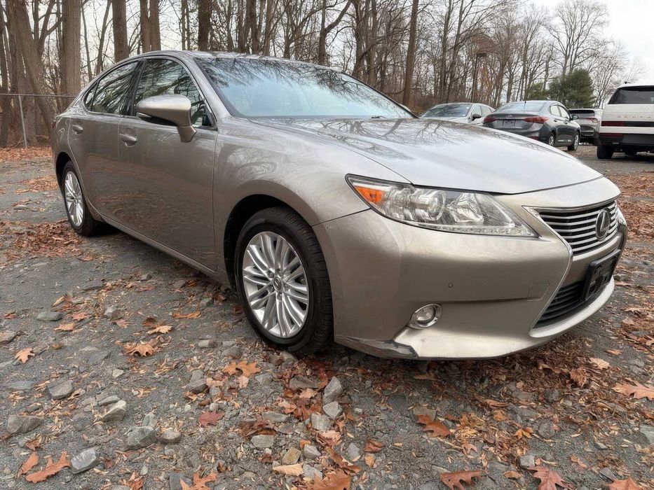 Lexus ES 350      2015