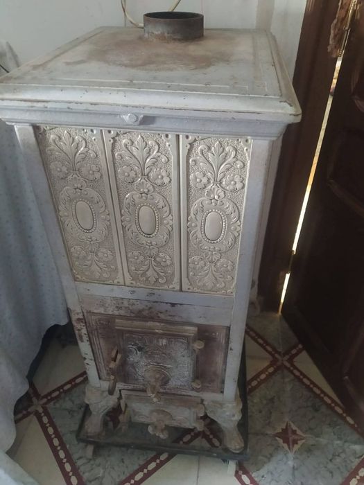 Aquecedor a lenha suíço