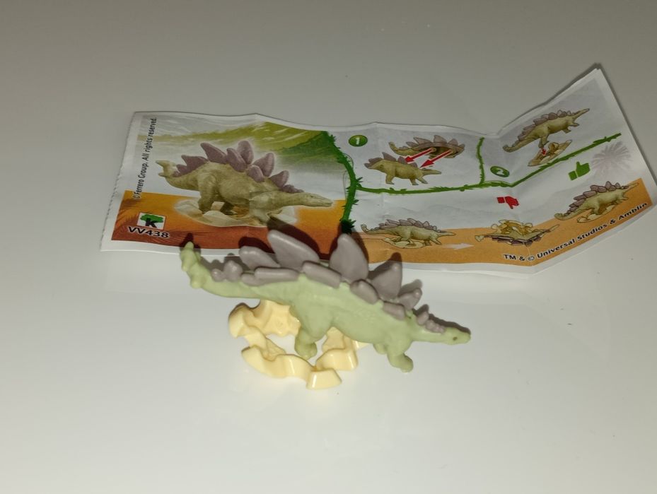 Kinder Joy Jurassic World 2021, kinder dinozaur, kinder VV438