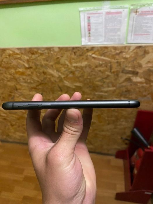 iPhone 11 / 128gb