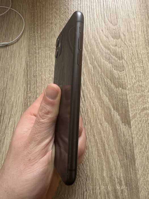 Продам Iphone 11, 64гб