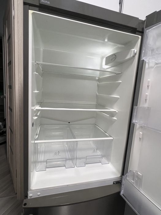 Холодильник Electrolux  1.54/60/60