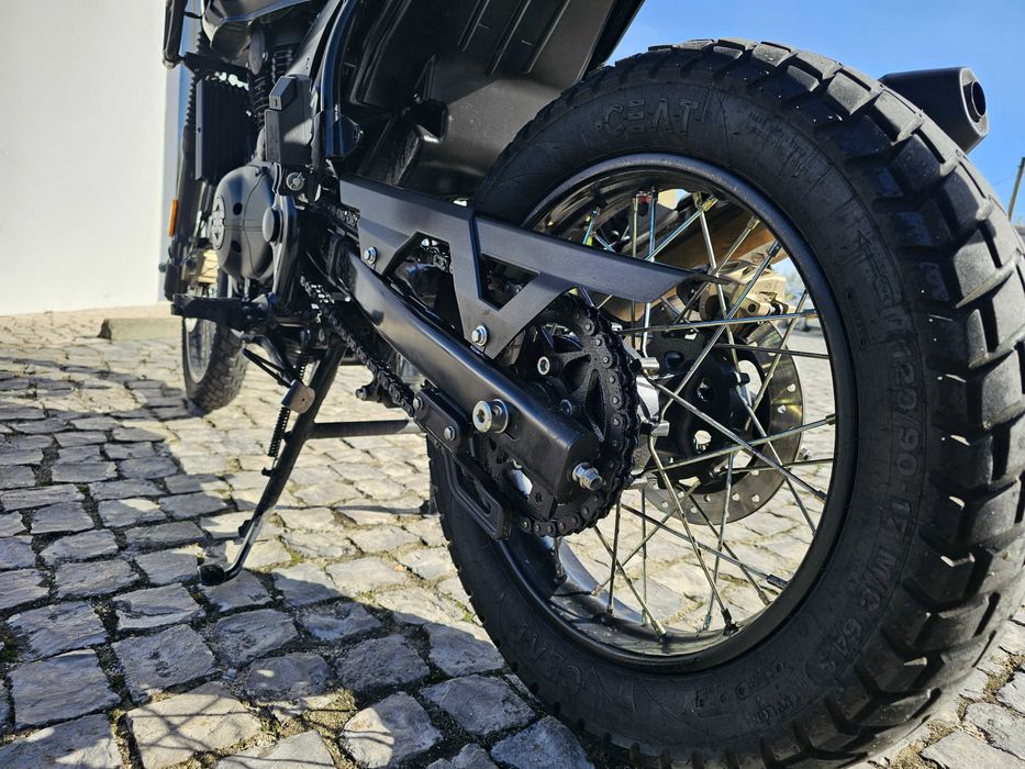 Royal Enfield Himalayan 411 - COMO NOVA + muitos extras