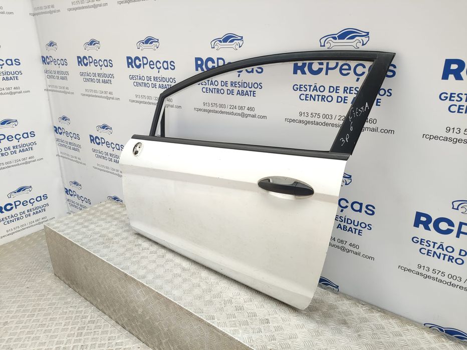Porta Frente Esquerda Ford Fiesta MK6 3 Portas