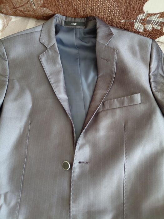 Костюм чоловічий.