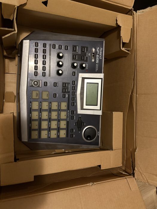 Roland sp606 rarissimo na caixa origjnal