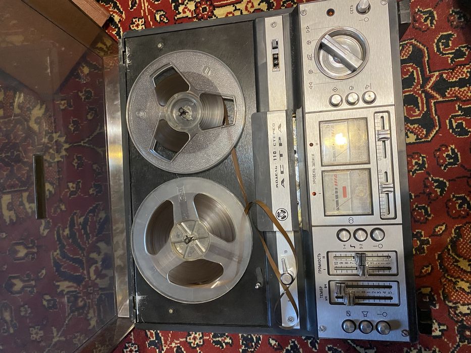Продам бабинный магнитофон