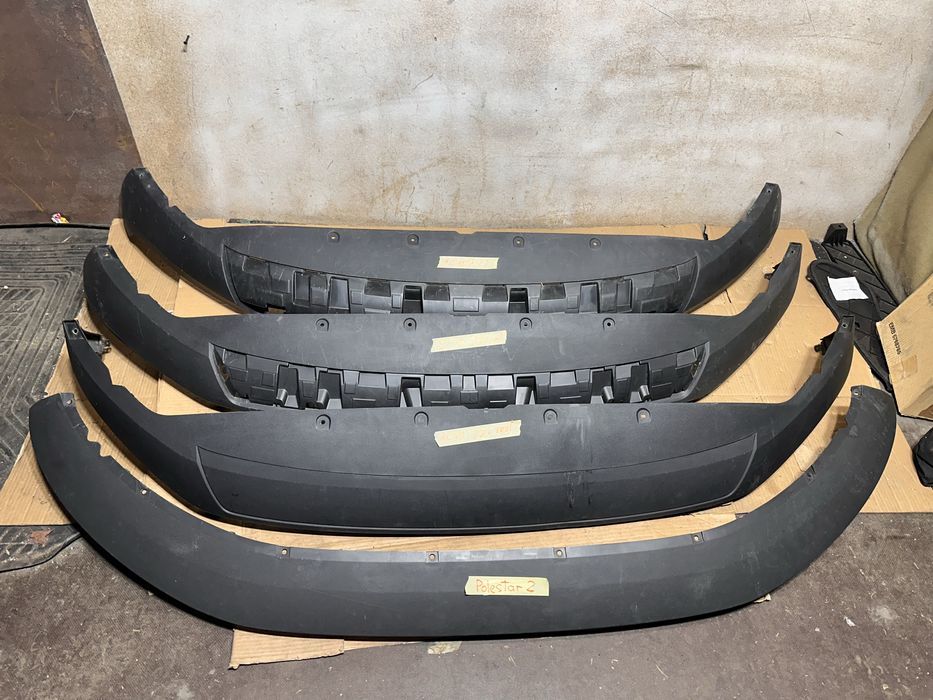 Спойлер переднего бампера губа volvo xc40 rest dorest