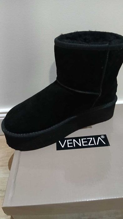 Zamszowe botki na platformie Venezia r.41