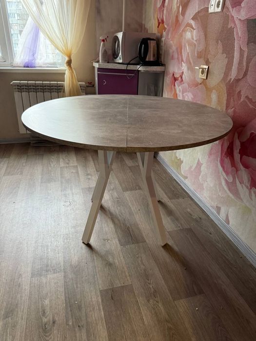 Стол кухонный круглый