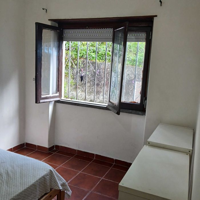 Quarto individual Caxias proximo a estação homem ou mulher