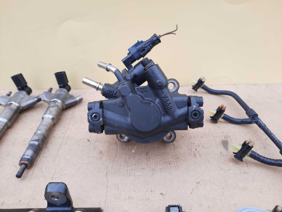 ТНВД паливний насос RENAULT MASTER 2.3 Система топливная BI TURBO