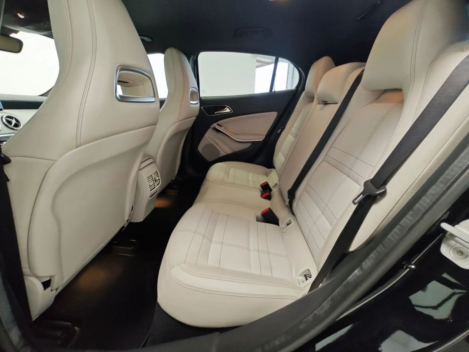 Mercedes-Benz GLA 200 d 4Matic 7G-DCT Urban