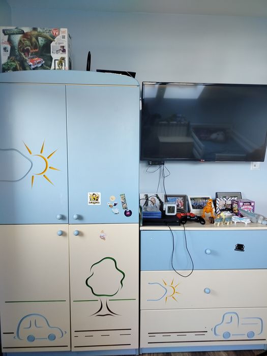 Zestaw mebli dziecięcych +biurko