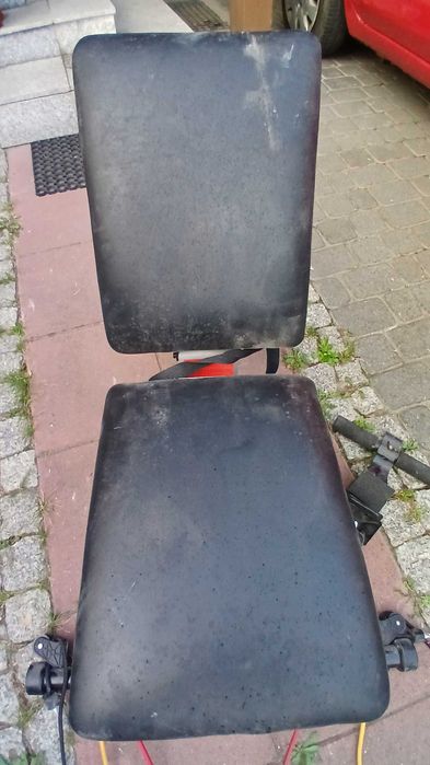 Ławka treningowa ze zintegrowanymi linkami oporowymi Mini Max CSA