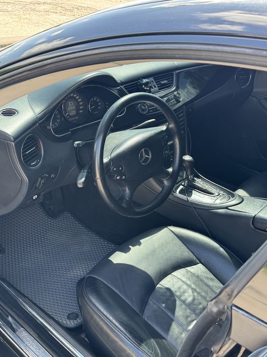 Mercedes CLS 219 5.0