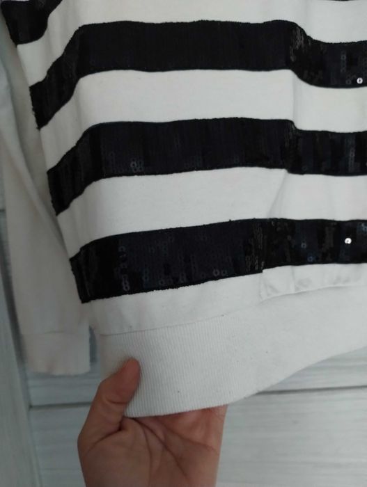 bluza wciągana, z cekinami Sinsay rozm. 36