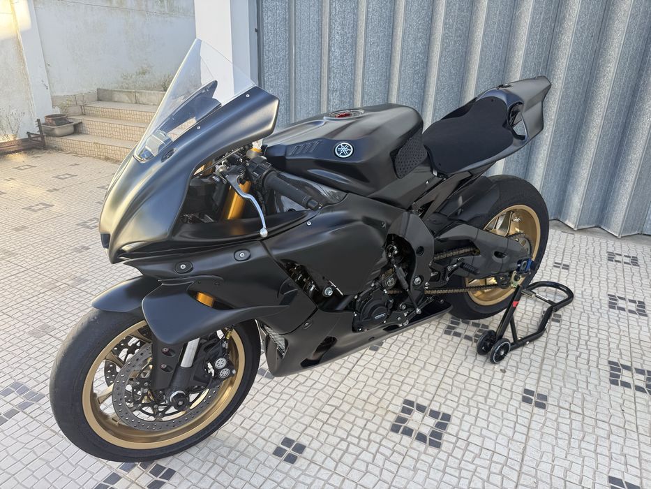 Yamaha R1 WGP 60th anniversary 2022