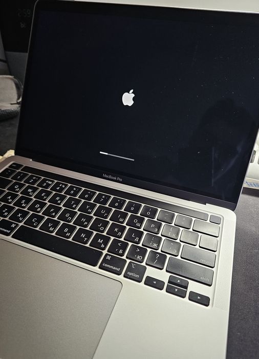 Apple MacBook Pro 13 2020 (A2251) / 16 GB RAM / 512 GB SSD / 4x Thunderbolt 3