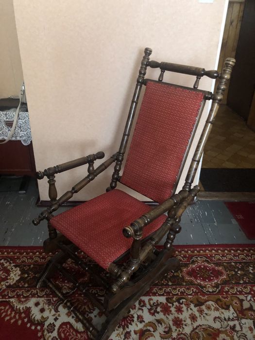 Fotel bujany drewniany klasyczny