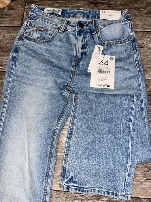 Джинси Stradivarius D98