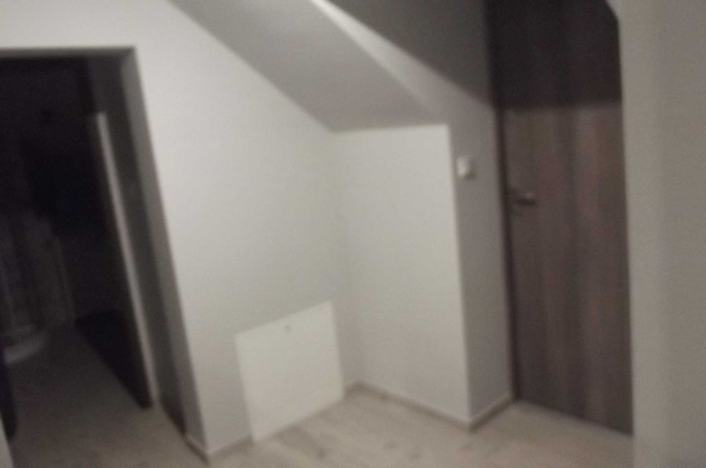 Mieszkanie w domu 90 m kwadratowych całe piętro