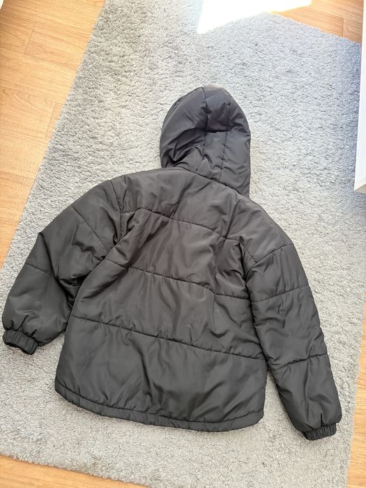 Продам куртку женскую размер 42-48