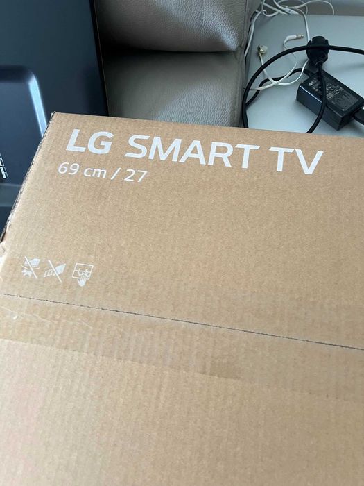 LG 27" LED Full HD Smart TV / Monitor (NOVO caixa selada)
