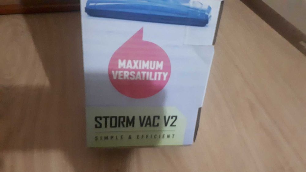 Скидка! Ручной легкий пылесос Sturm в рабочем состоянии.