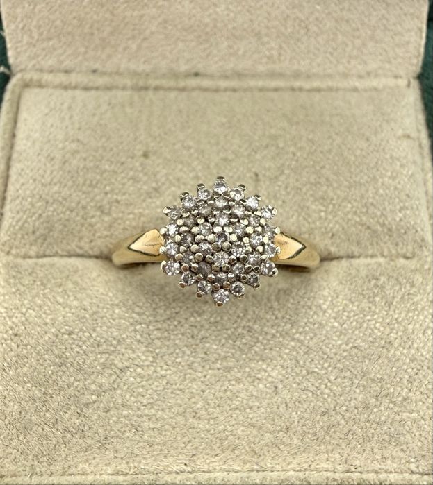 Złoty pierścionek z diamentami 0,25ct