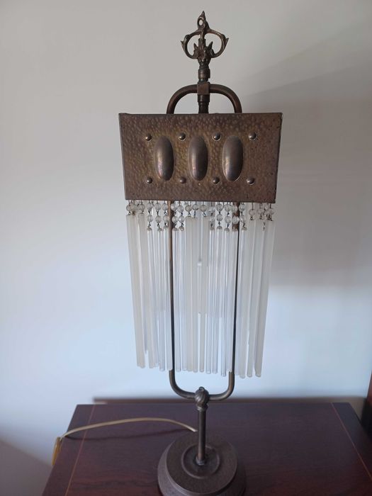 Candeeiro de mesa antigo de vidrinhos