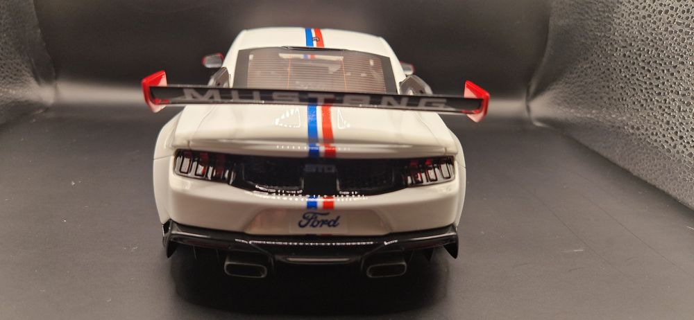 Ford mustang gtd spiryt 1:18