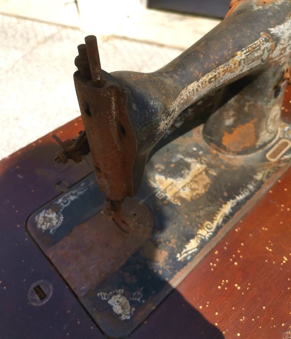 Máquina de costura antiga
