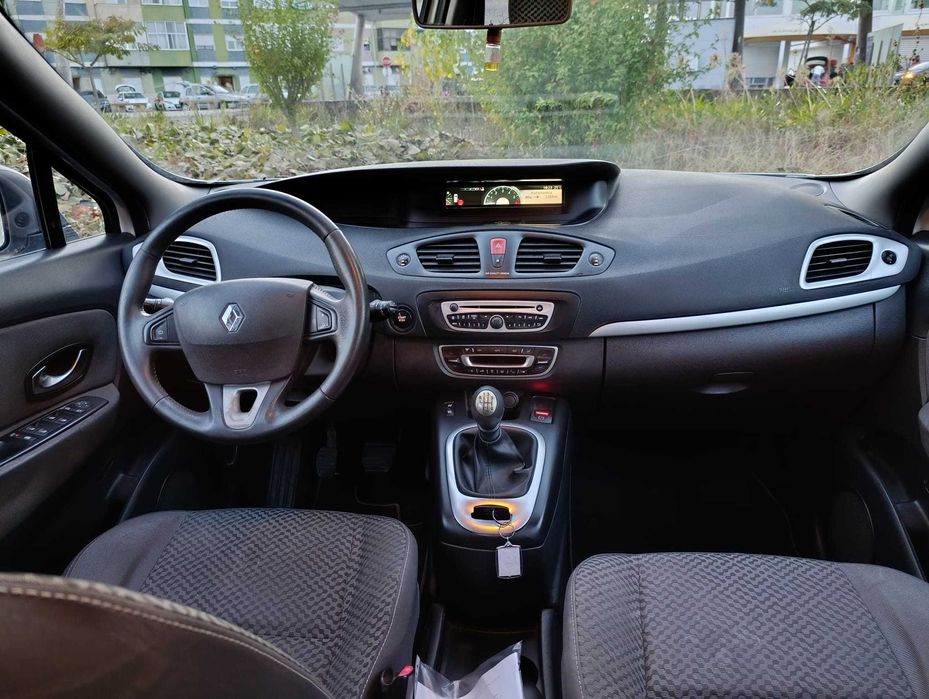 Renault Grand Scenic 1.5 dCi 2012