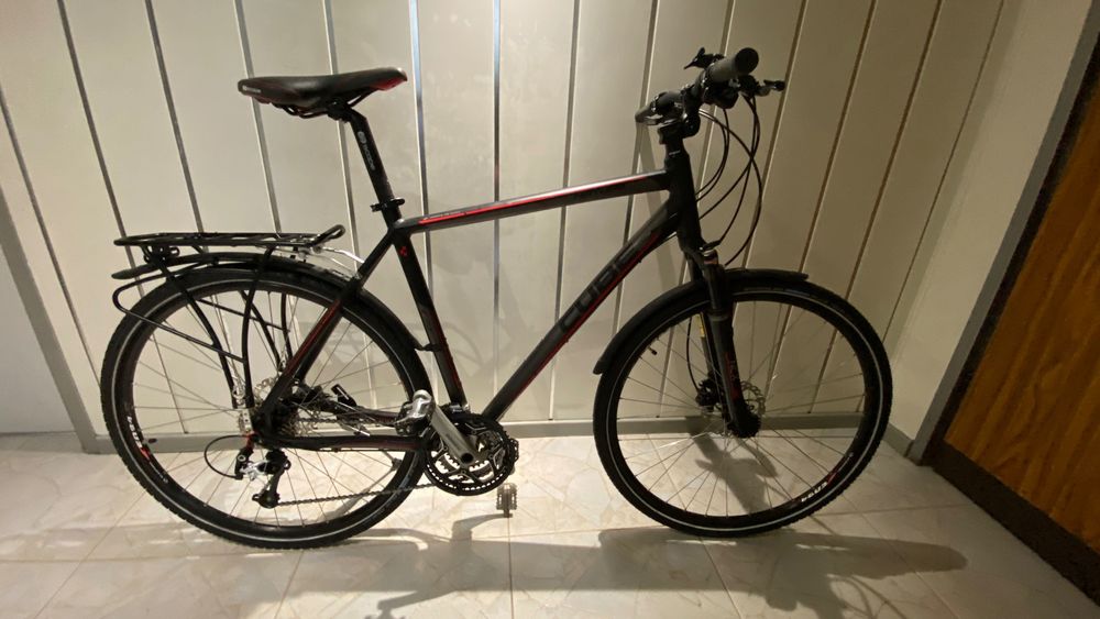 Męski rower trekkingowy CUBE Country Lite