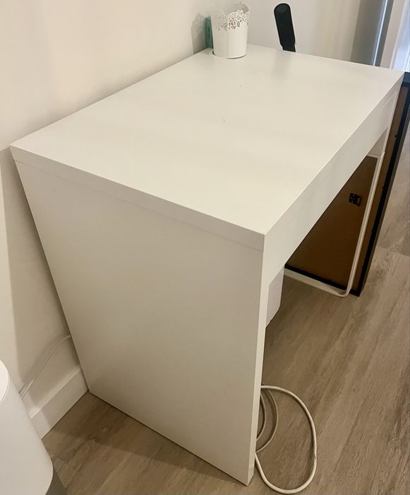 Secretária IKEA branca