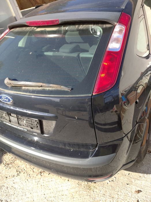 Traseira Ford focus, completa.