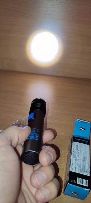 Фонарик Smiling Shark