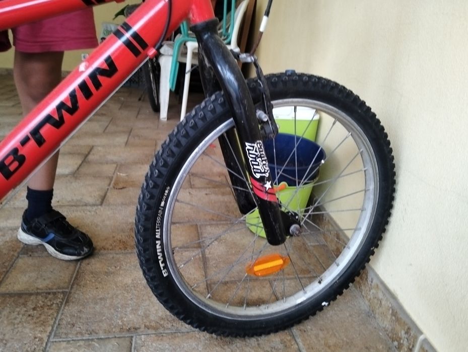 Bicicleta criança roda 20 usada em bom estado