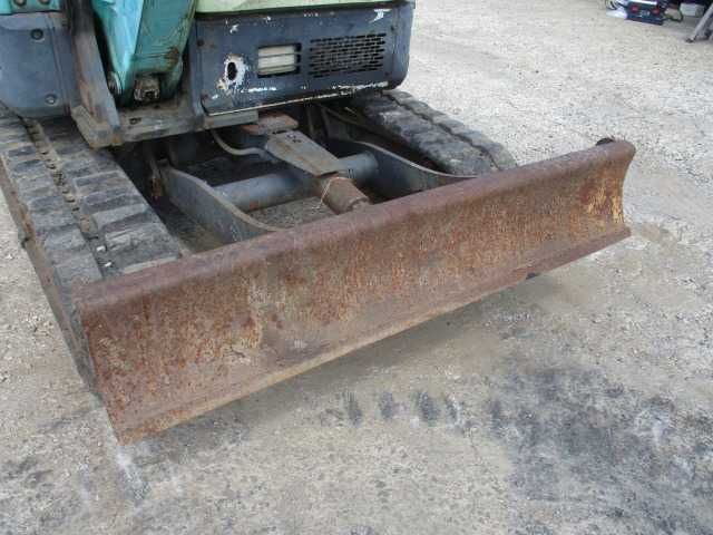 Экскаватор гусеничний Yanmar B3-6A