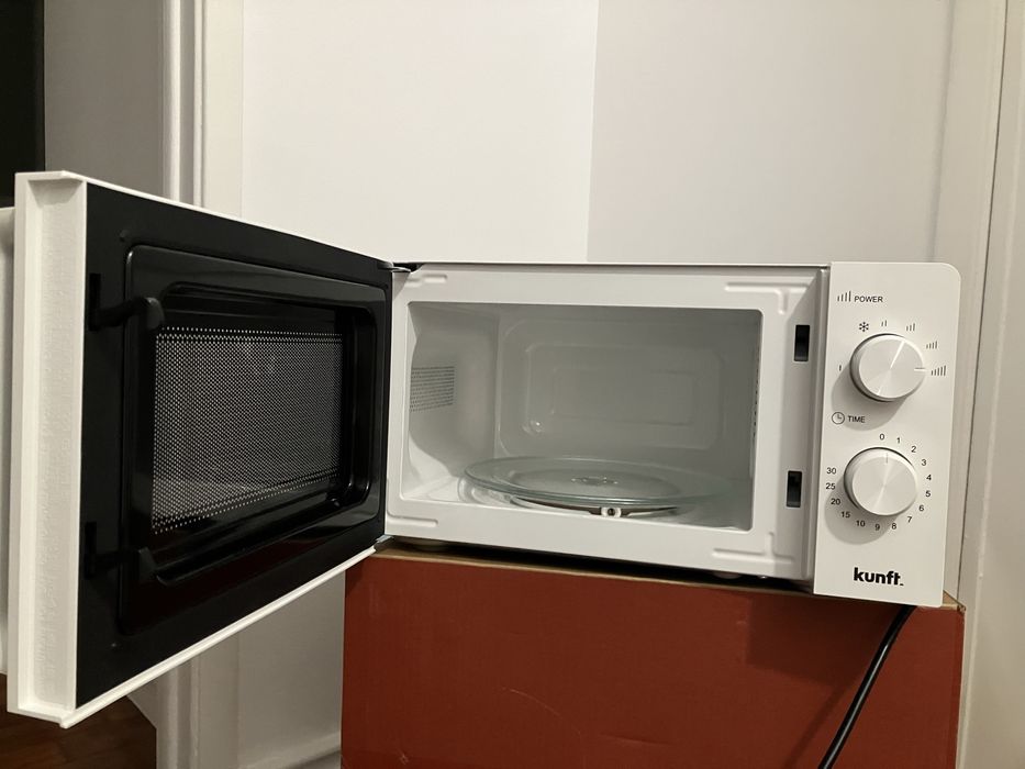 Microondas Kunft.