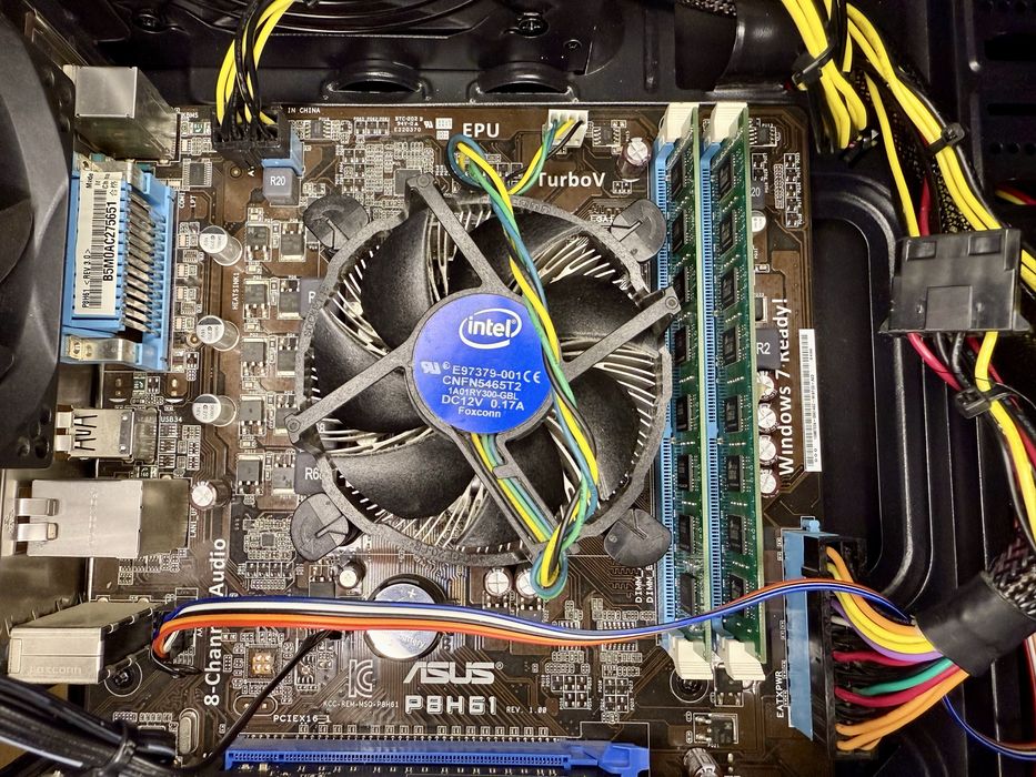 Komputer i5-3470 / 16GB RAM / R9 270 / SSD 128GB