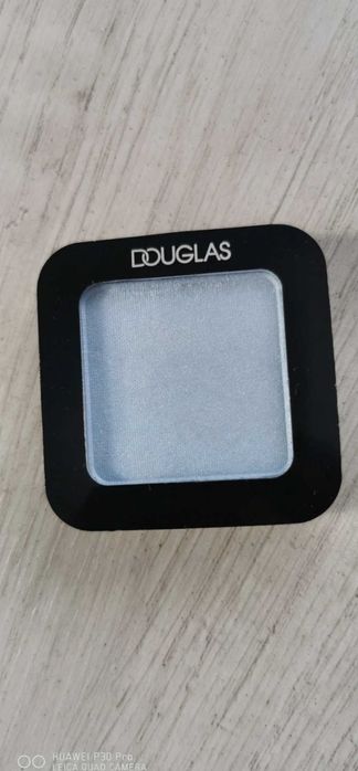 Cień do powiek Douglas 870