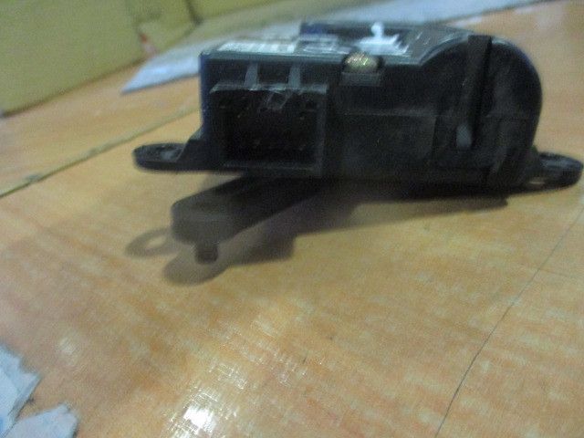 Motor da comporta da sofagem HYUNDAI Matrix (FC)