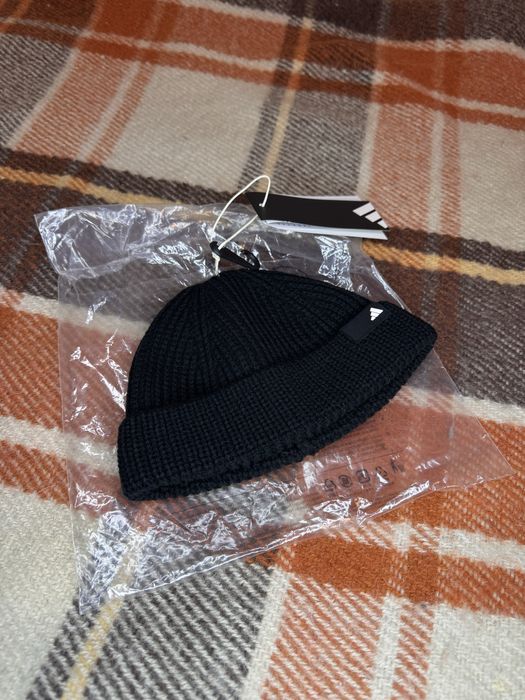 Adidas beanie fisherman шапка чоловіча адідас мужская