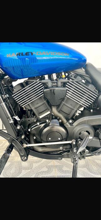 Harley Davidson 750 street Rod